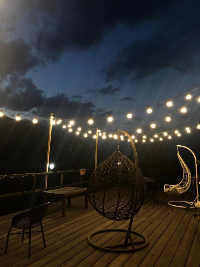 קזבגי Guesthouse Elli & Cottages מראה חיצוני תמונה