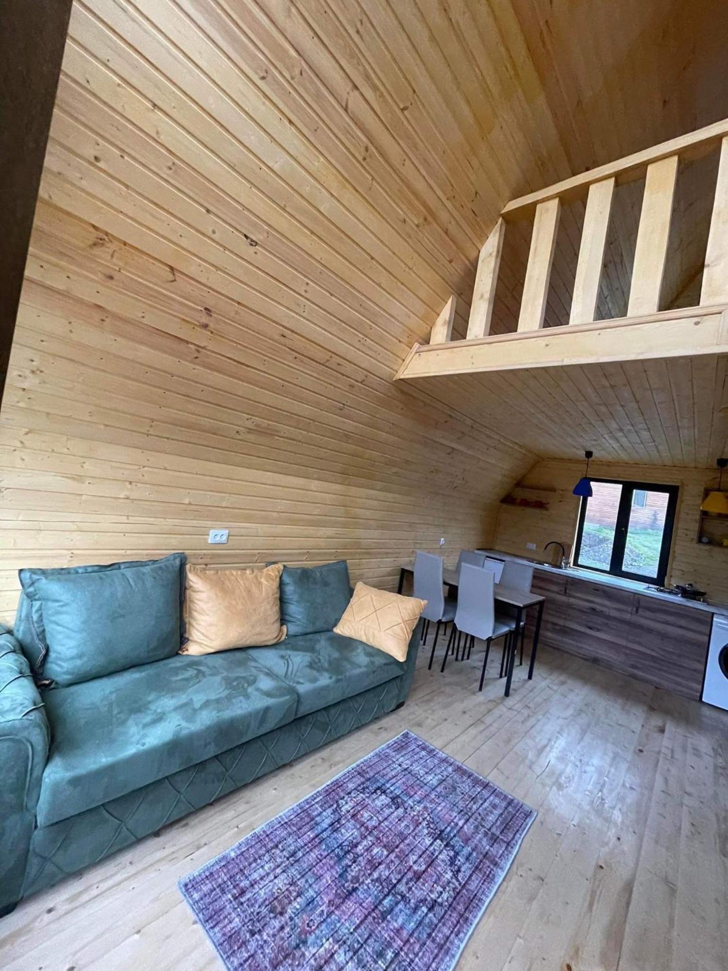 קזבגי Guesthouse Elli & Cottages מראה חיצוני תמונה