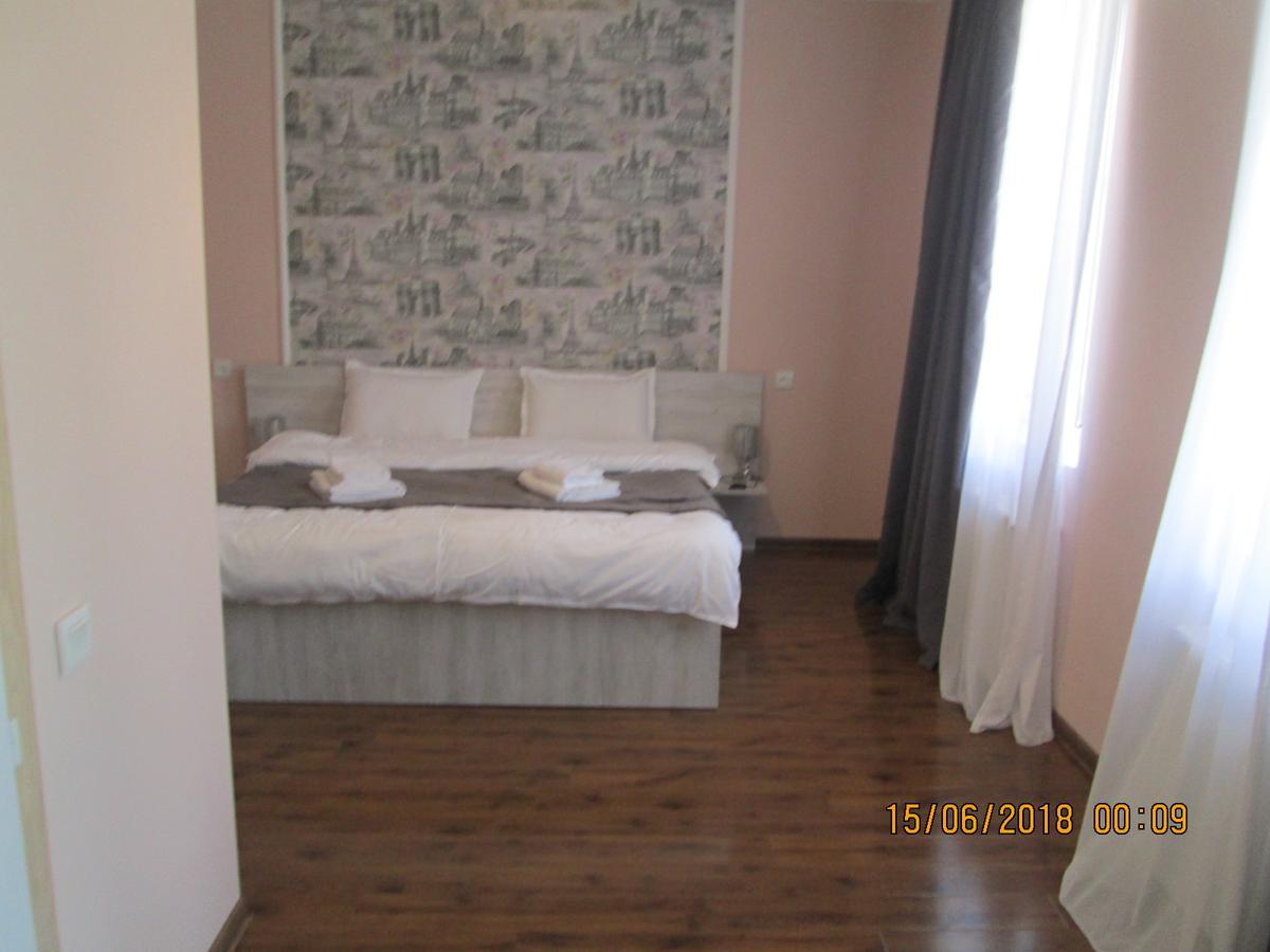 קזבגי Guesthouse Elli & Cottages מראה חיצוני תמונה
