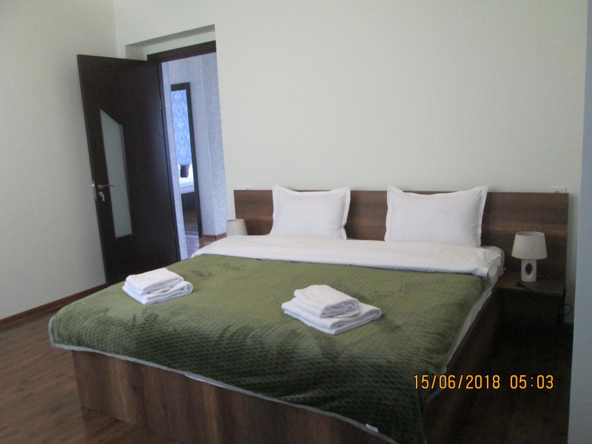 קזבגי Guesthouse Elli & Cottages מראה חיצוני תמונה