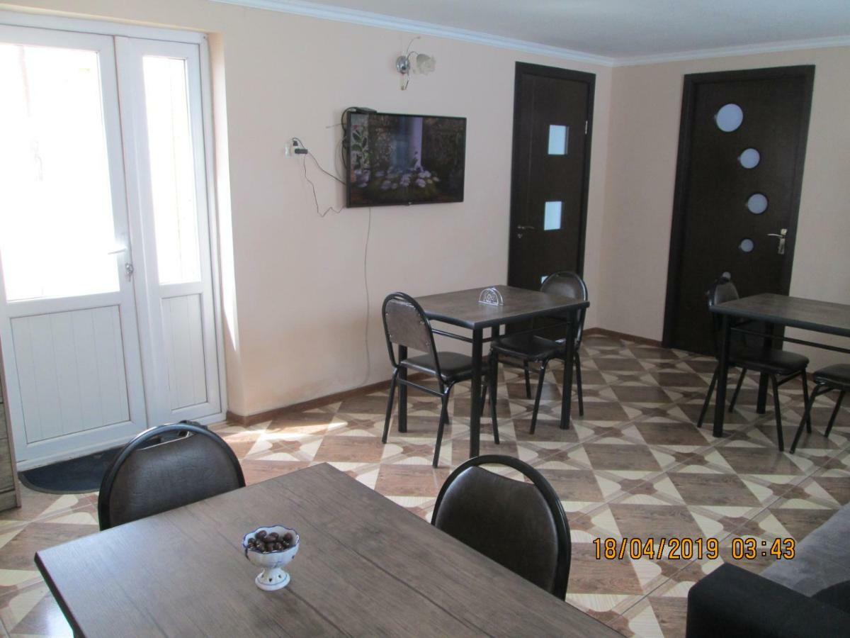 קזבגי Guesthouse Elli & Cottages מראה חיצוני תמונה