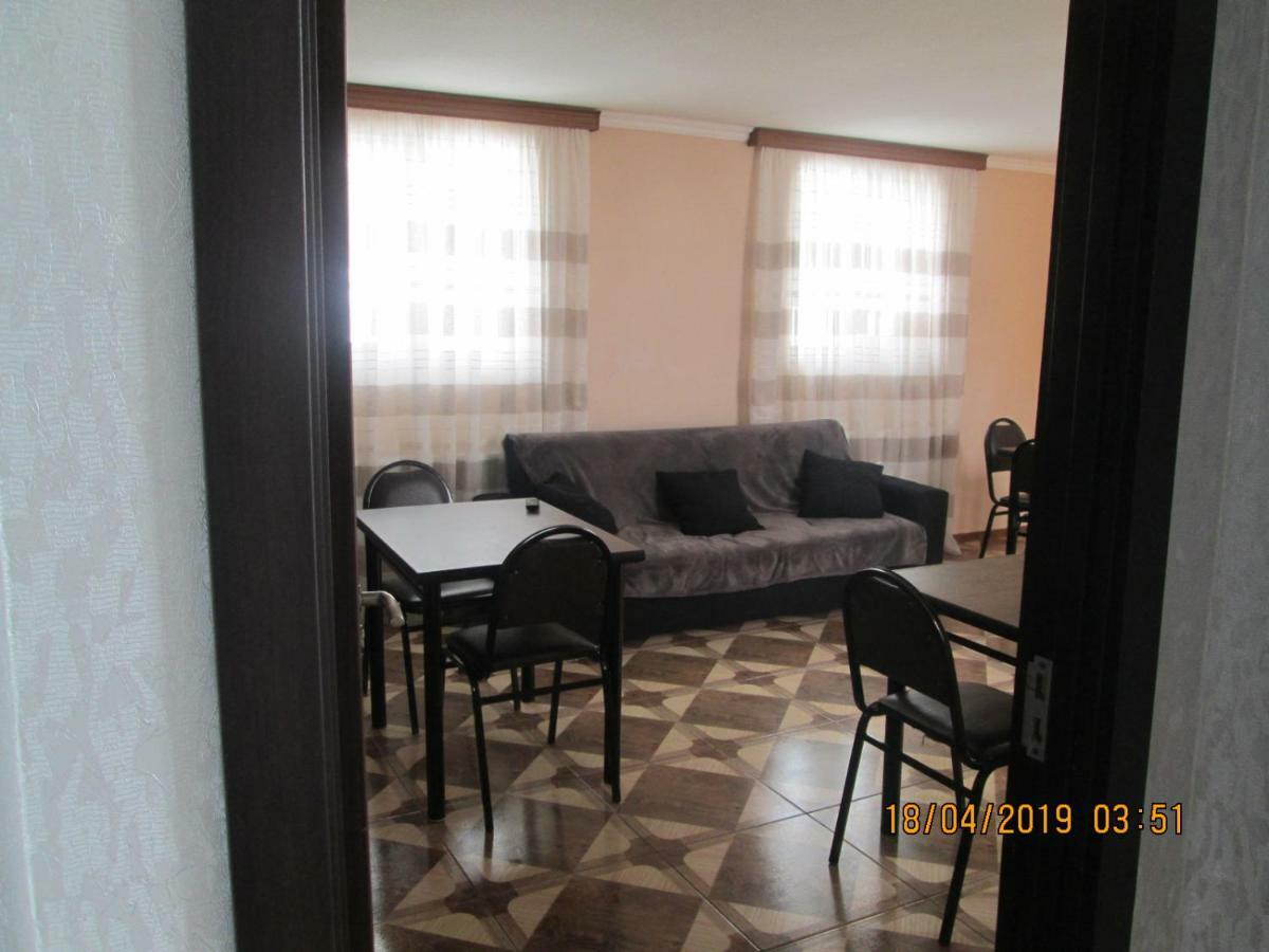 קזבגי Guesthouse Elli & Cottages מראה חיצוני תמונה